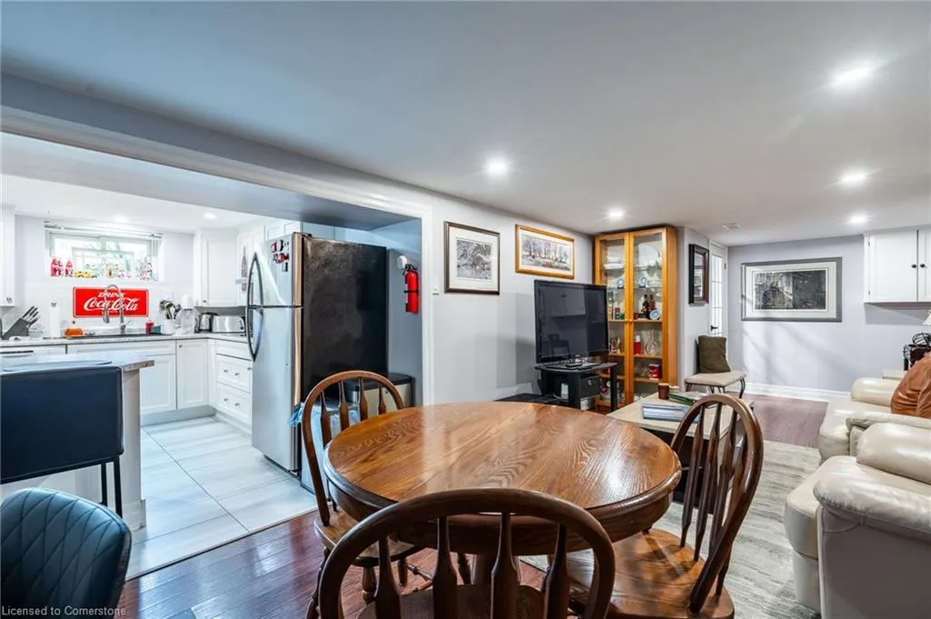 678 Mohawk Road