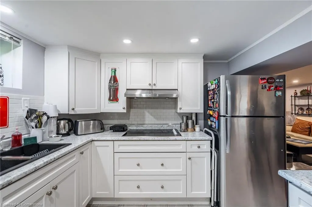 678 Mohawk Road