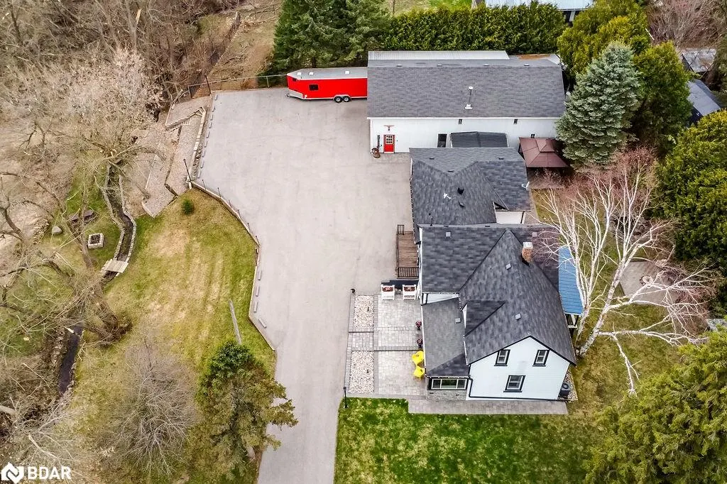 5872 Hwy 11