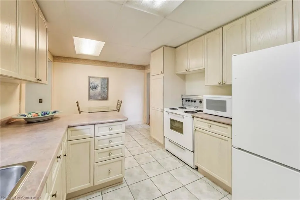 9 Avalon Avenue