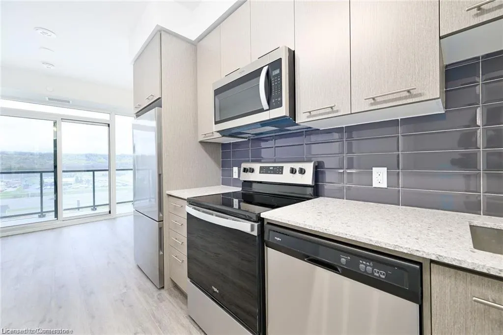 385 Winston Road, #901