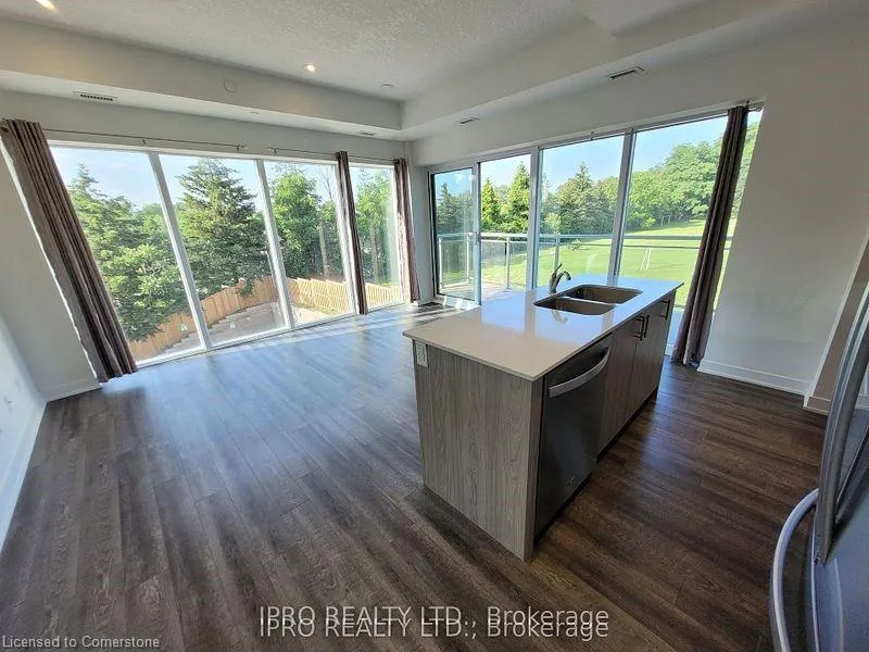 16 Markle Crescent, #301