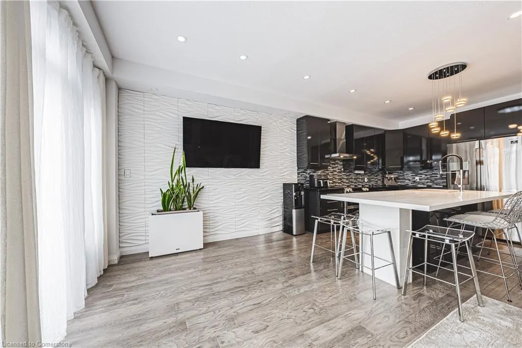 35 Midhurst Heights, #26