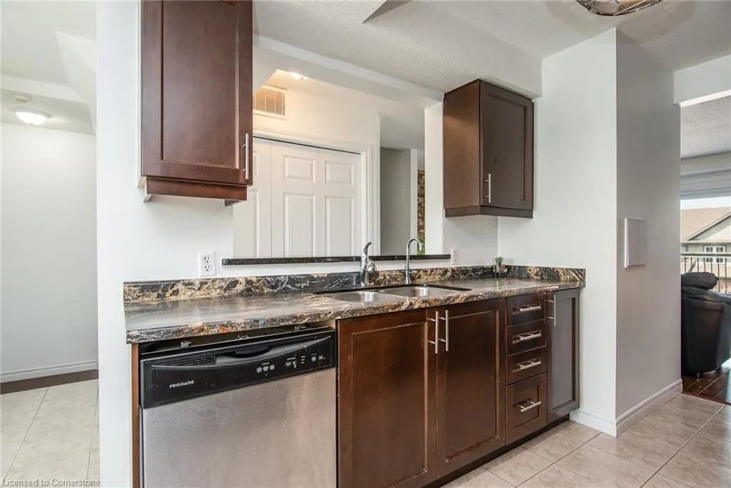 975 Strasburg Road, #22B