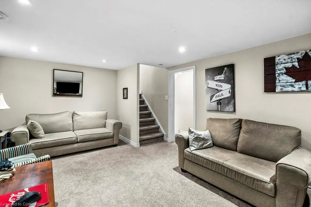 52 Parkside Avenue