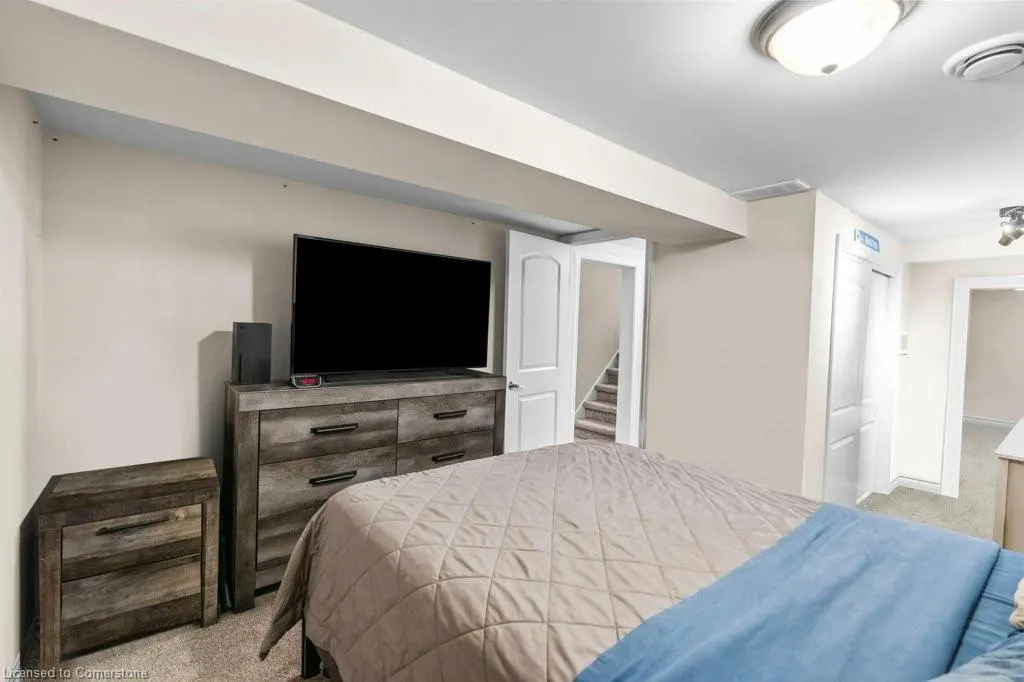 52 Parkside Avenue
