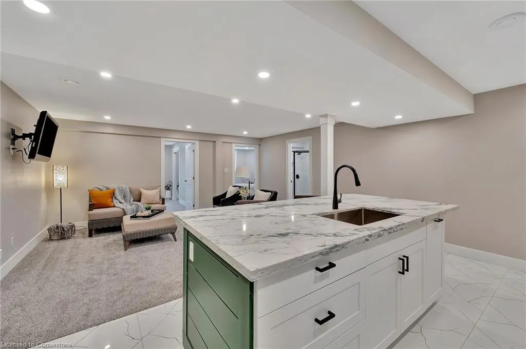 441 Scenic Drive