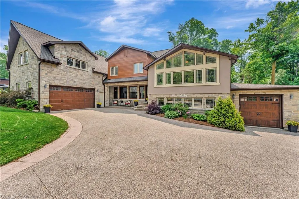 11 Maple Hill Drive