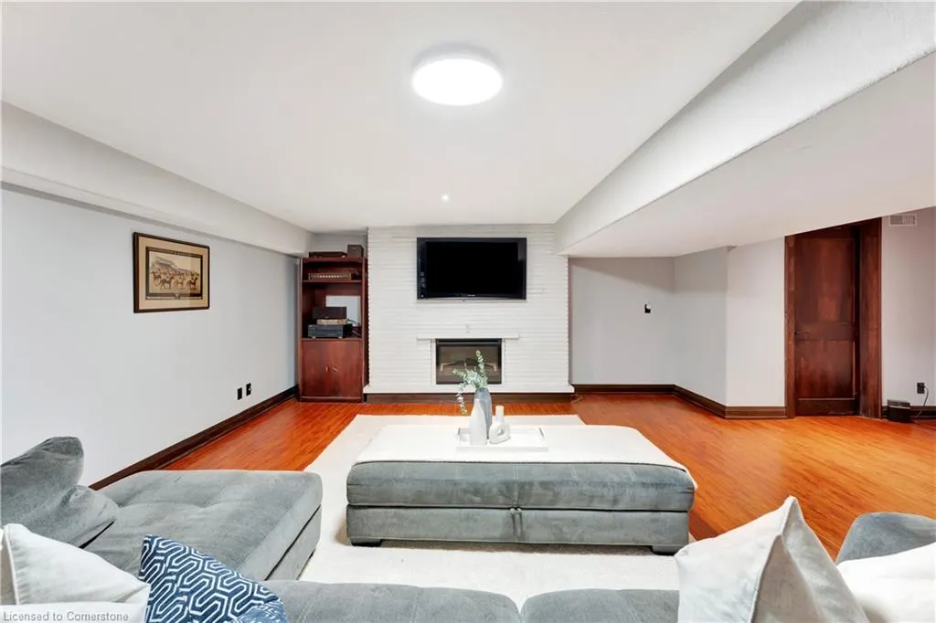 11 Maple Hill Drive
