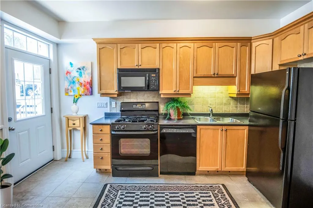 555 King Street E, #109