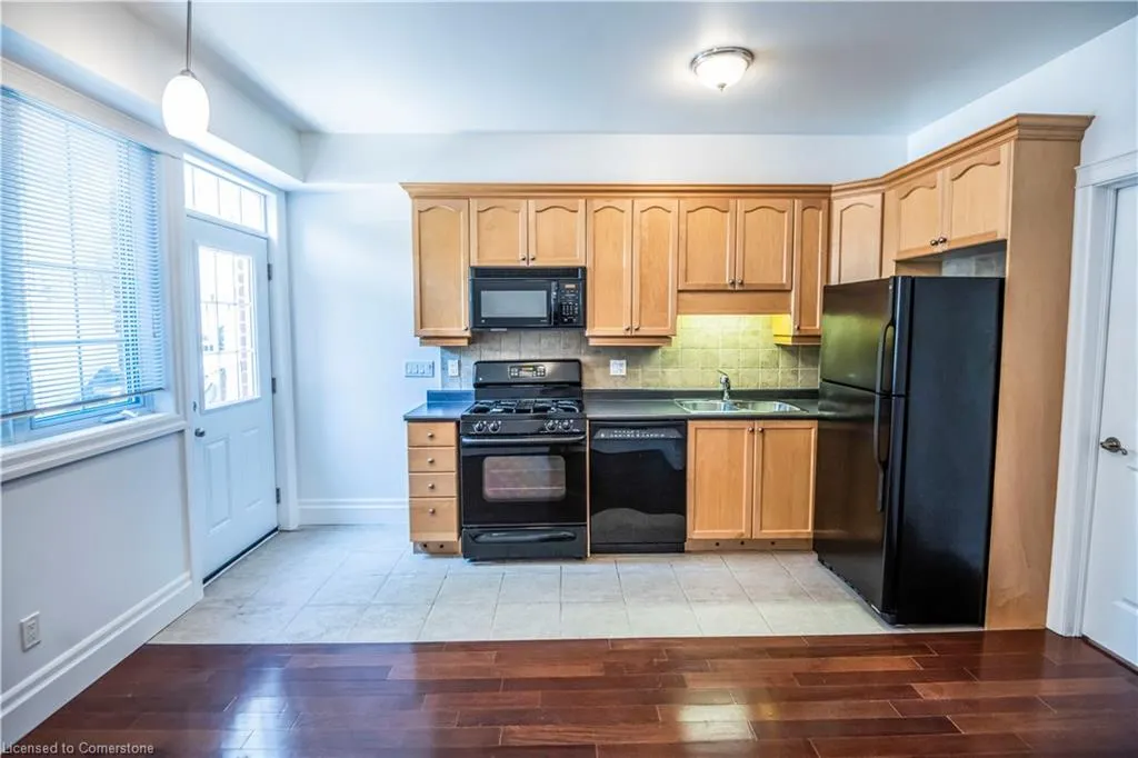 555 King Street E, #109