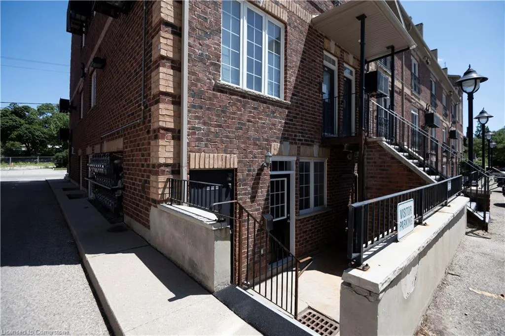 555 King Street E, #109