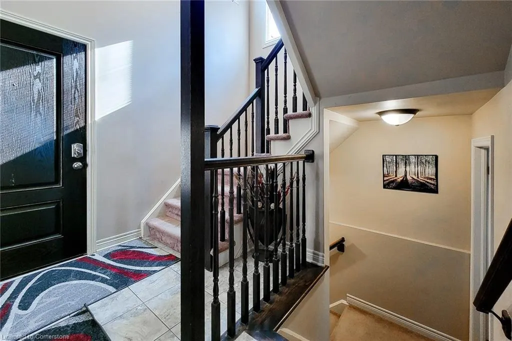 5979 Ernest Crescent