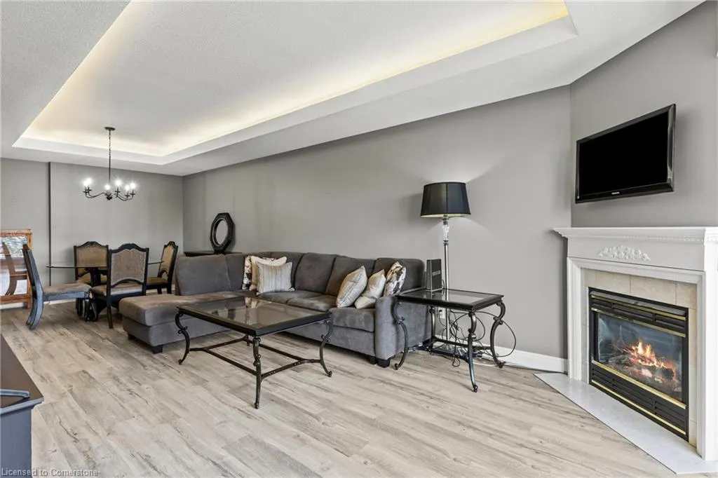 990 Golf Links Road, #301