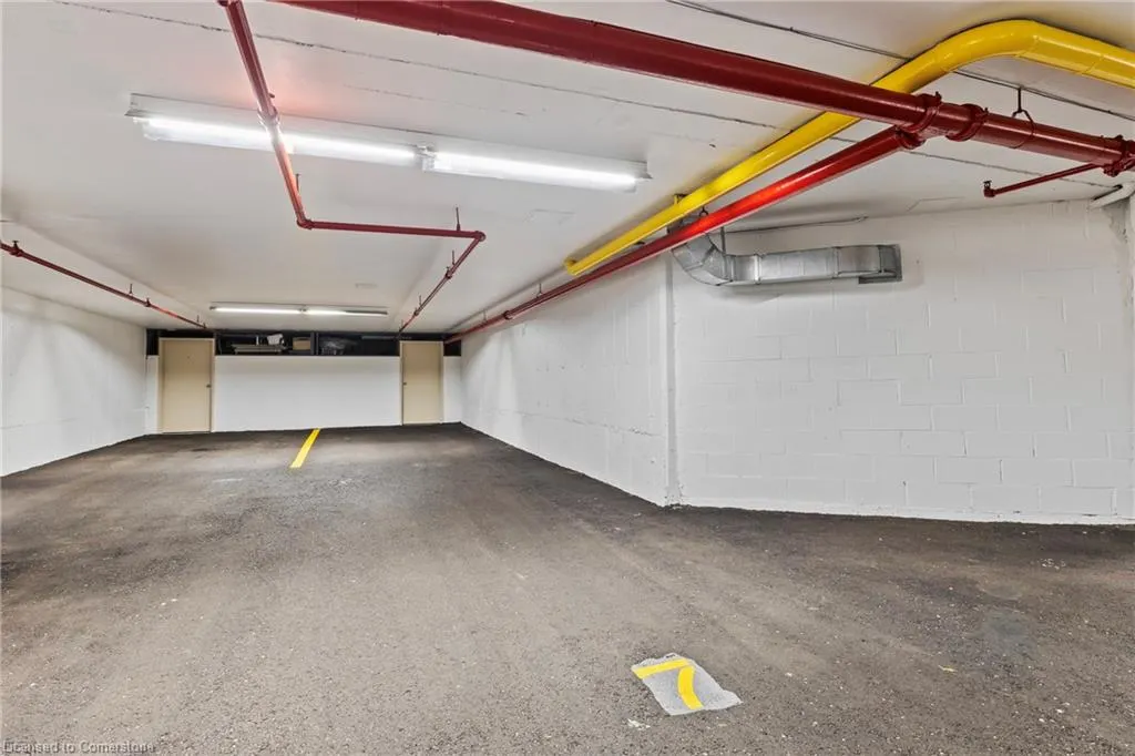 990 Golf Links Road, #301