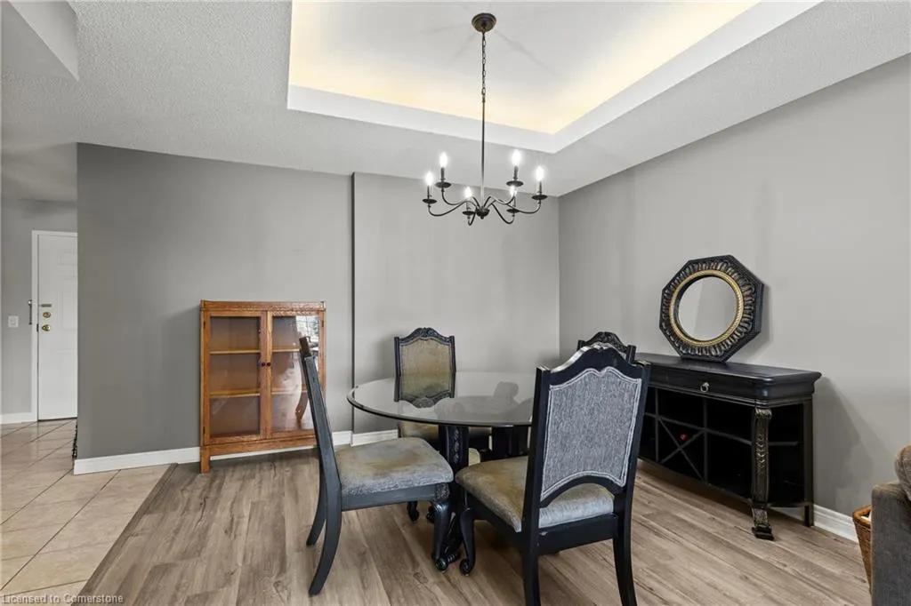 990 Golf Links Road, #301