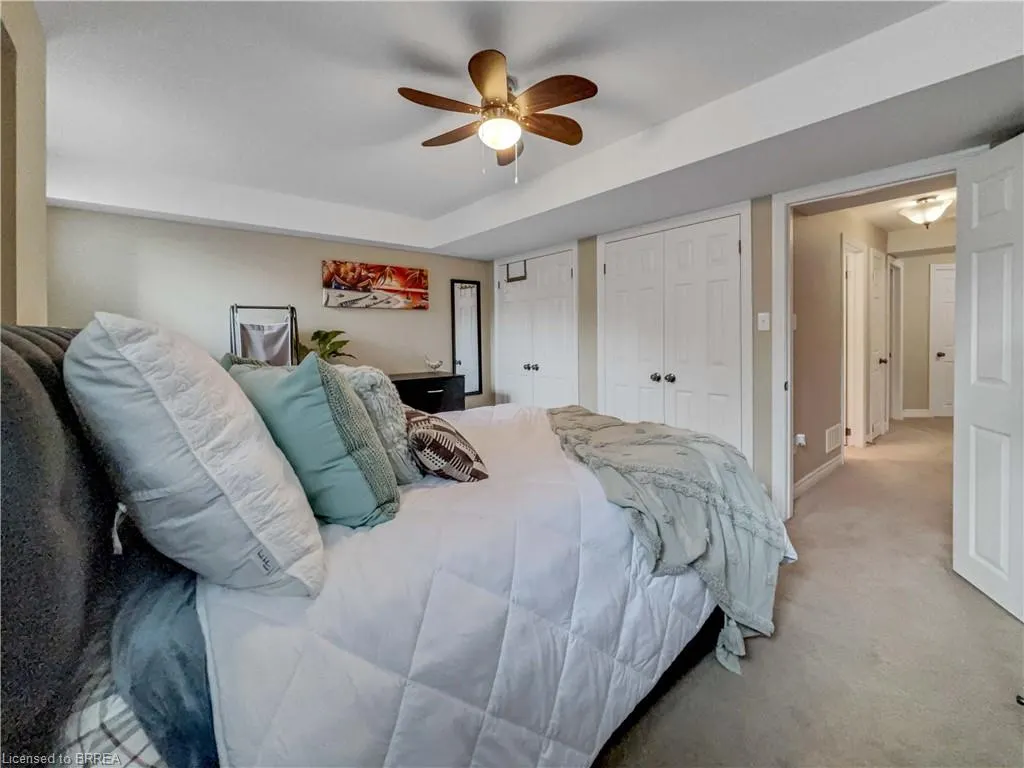 656 Woodlawn Road E, #B