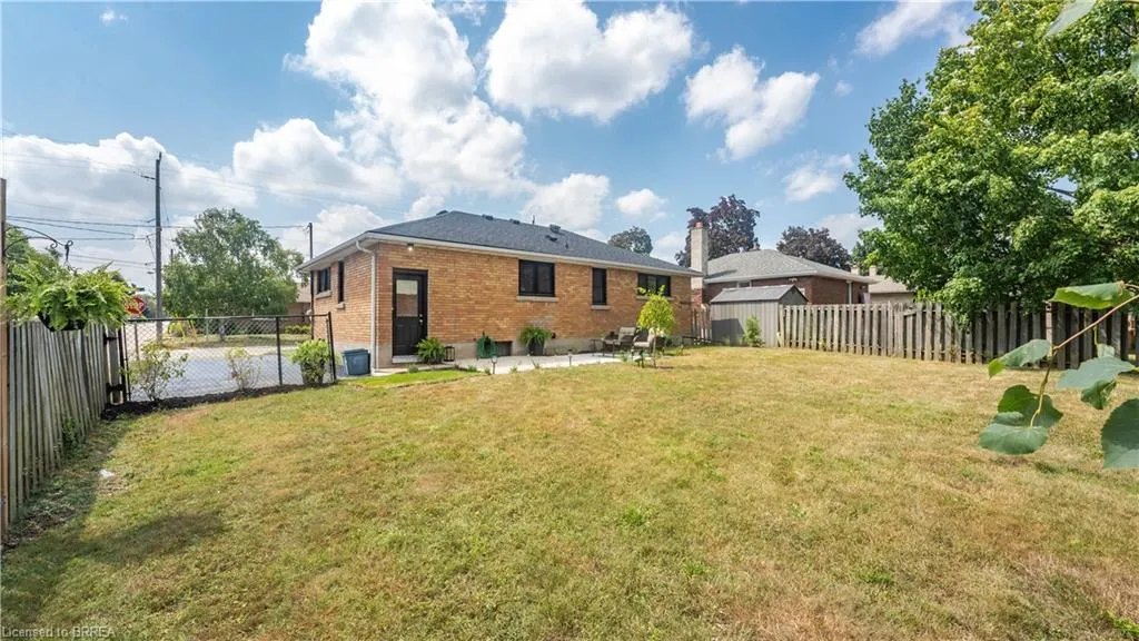 37 Rowanwood Avenue