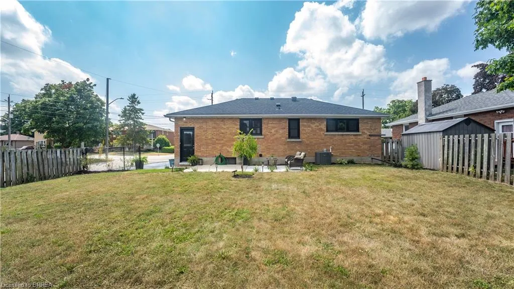 37 Rowanwood Avenue