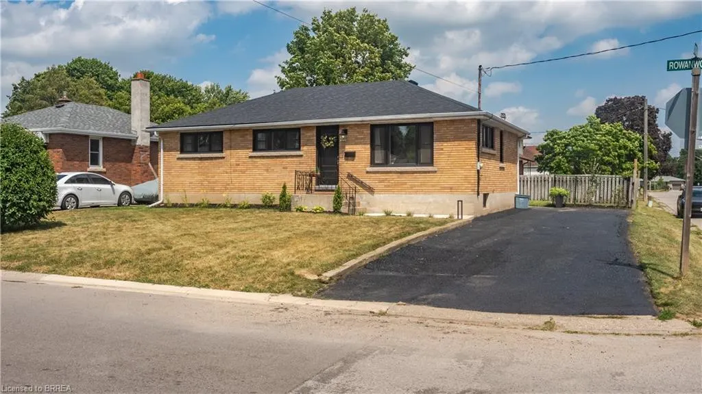 37 Rowanwood Avenue