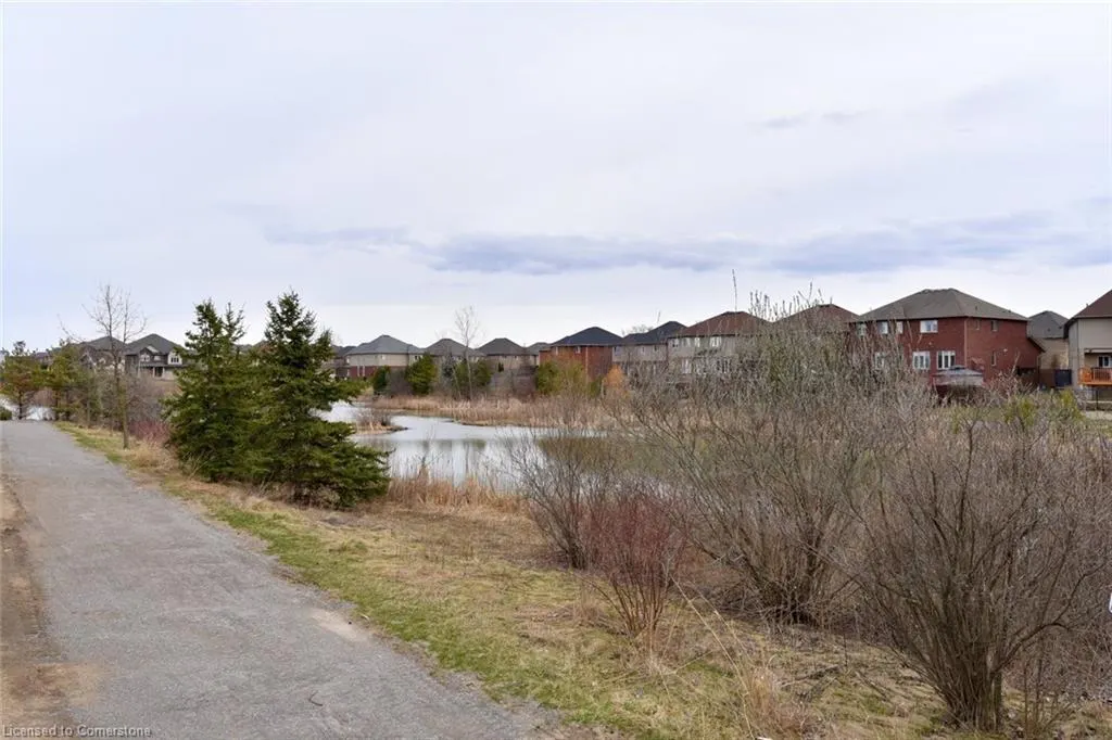 1936 Rymal Road E, #211