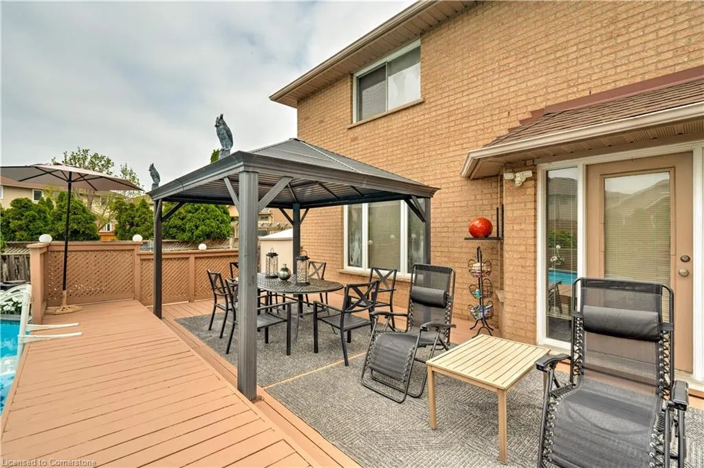 9 Sugarberry Court