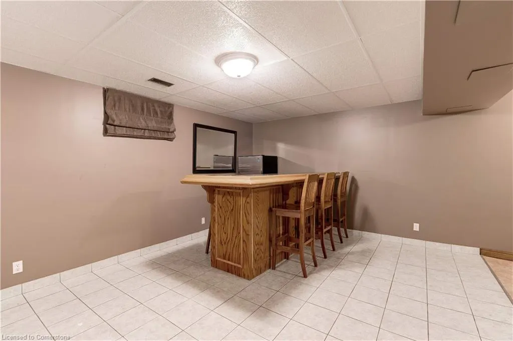 9 Sugarberry Court