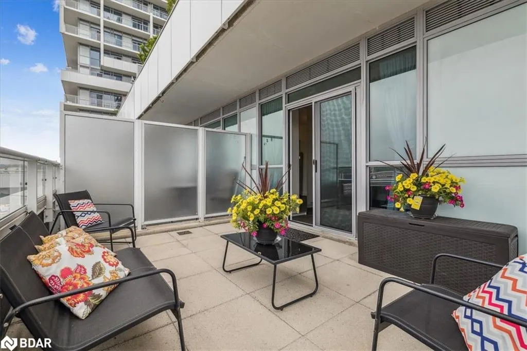 55 Speers Road Road, #12