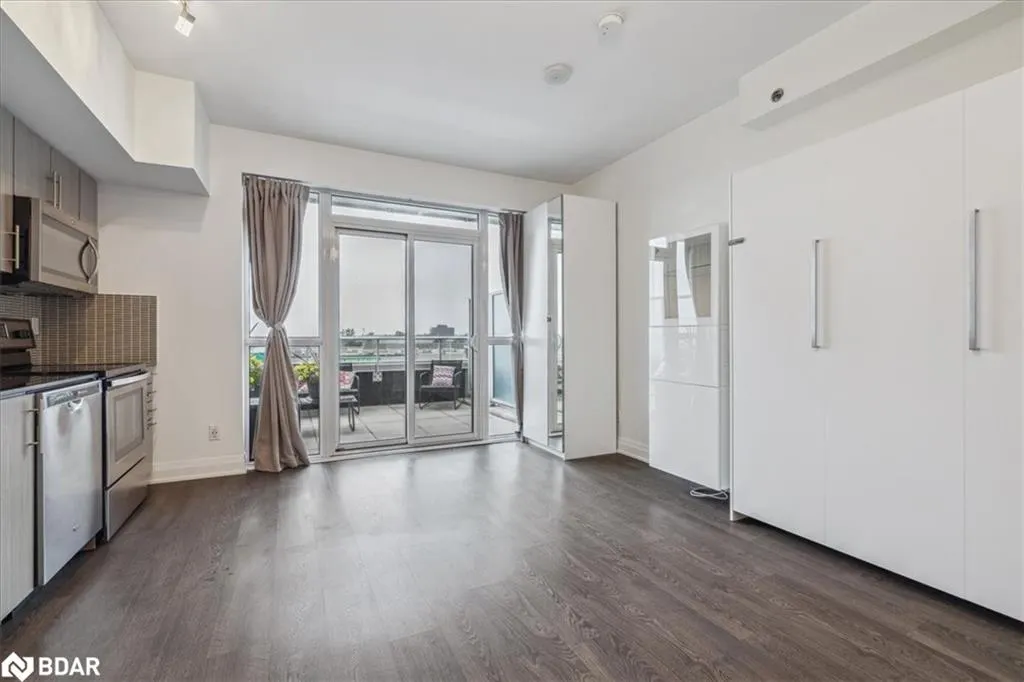 55 Speers Road Road, #12
