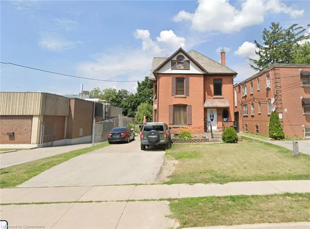 11 Lake Avenue Drive