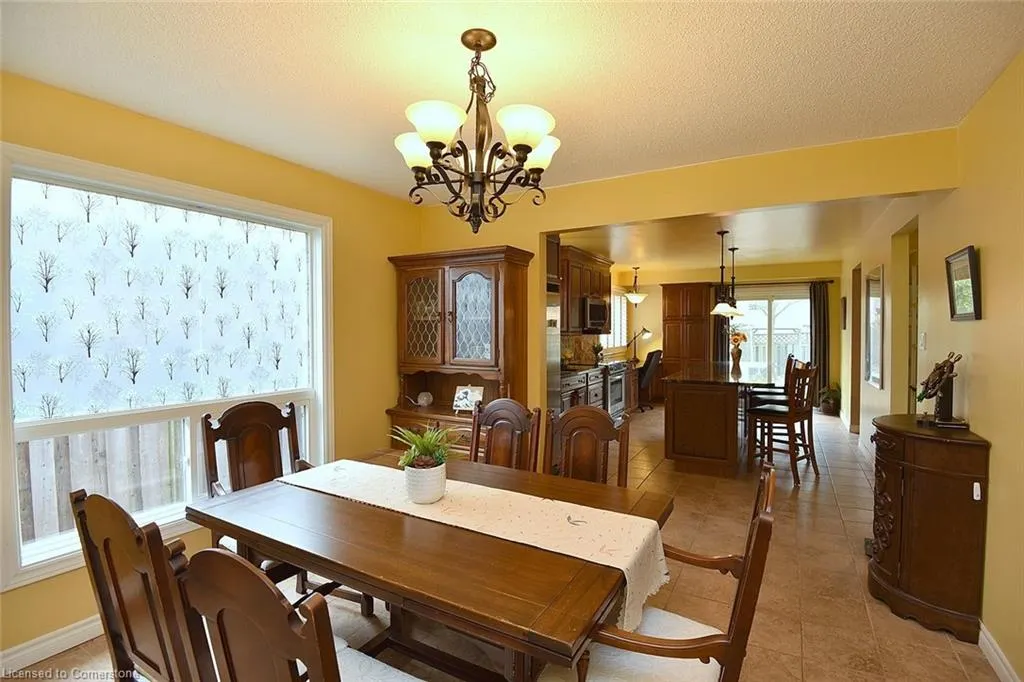 43 Niska Drive