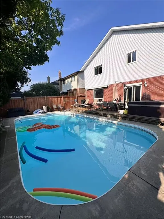 43 Niska Drive