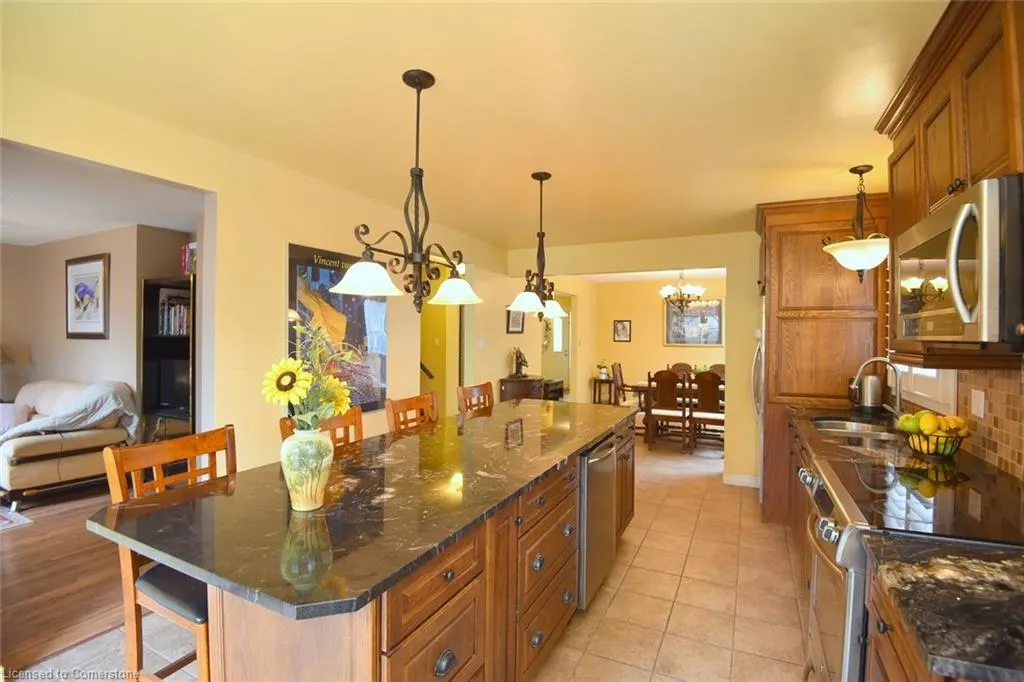 43 Niska Drive
