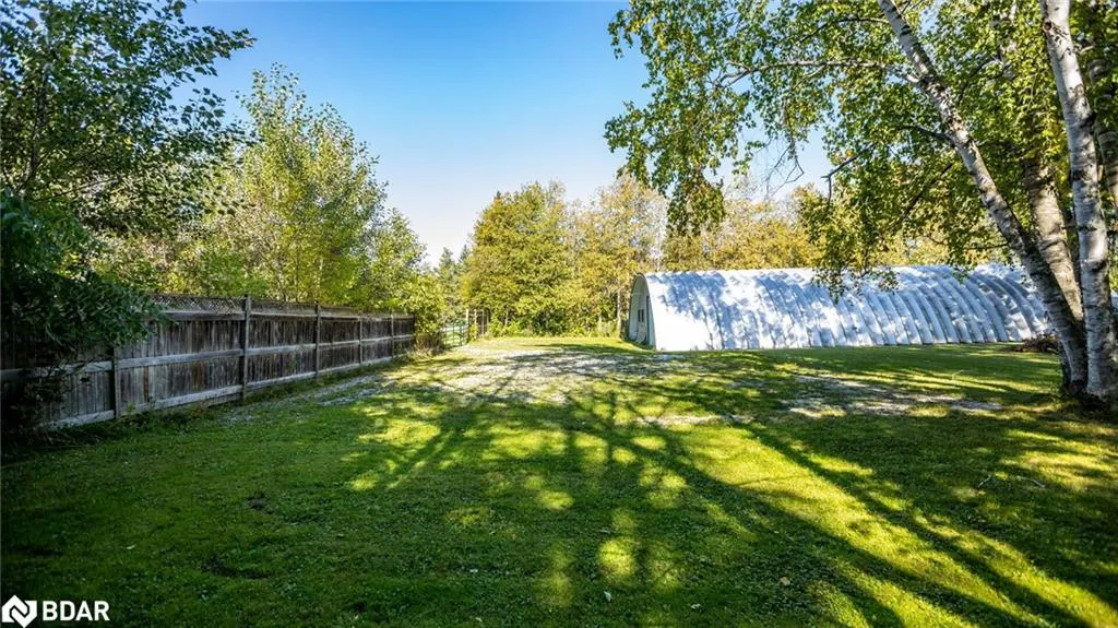 112 Lakeshore Road W