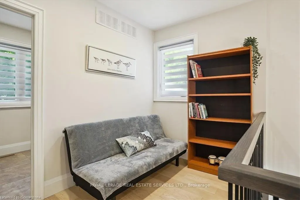 24 Peel Street N