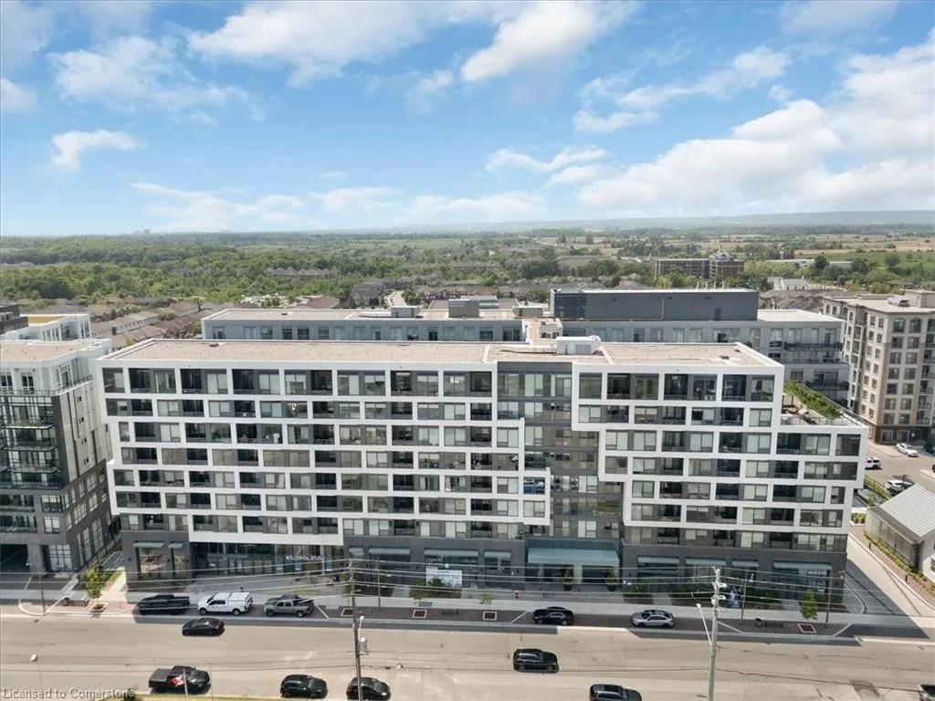 2450 Old Bronte Road, #706
