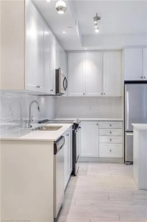 55 Duke Street W, #1201