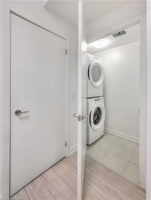 55 Duke Street W, #1201