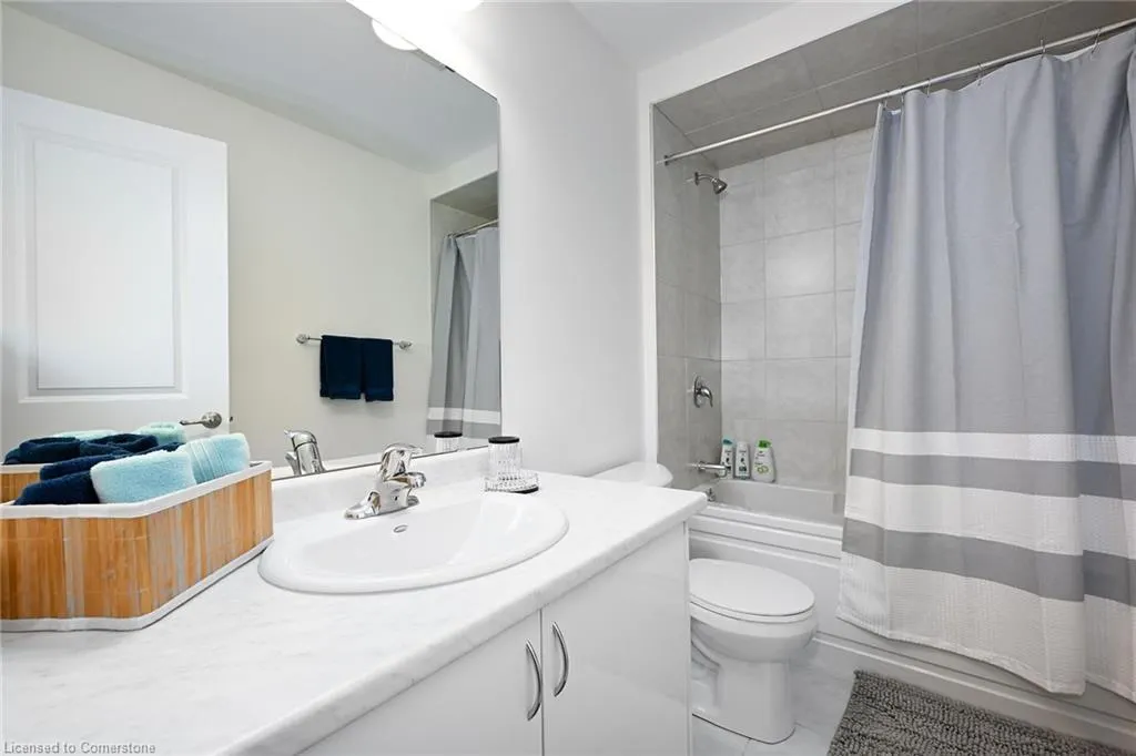 305 Garner Road W, #17