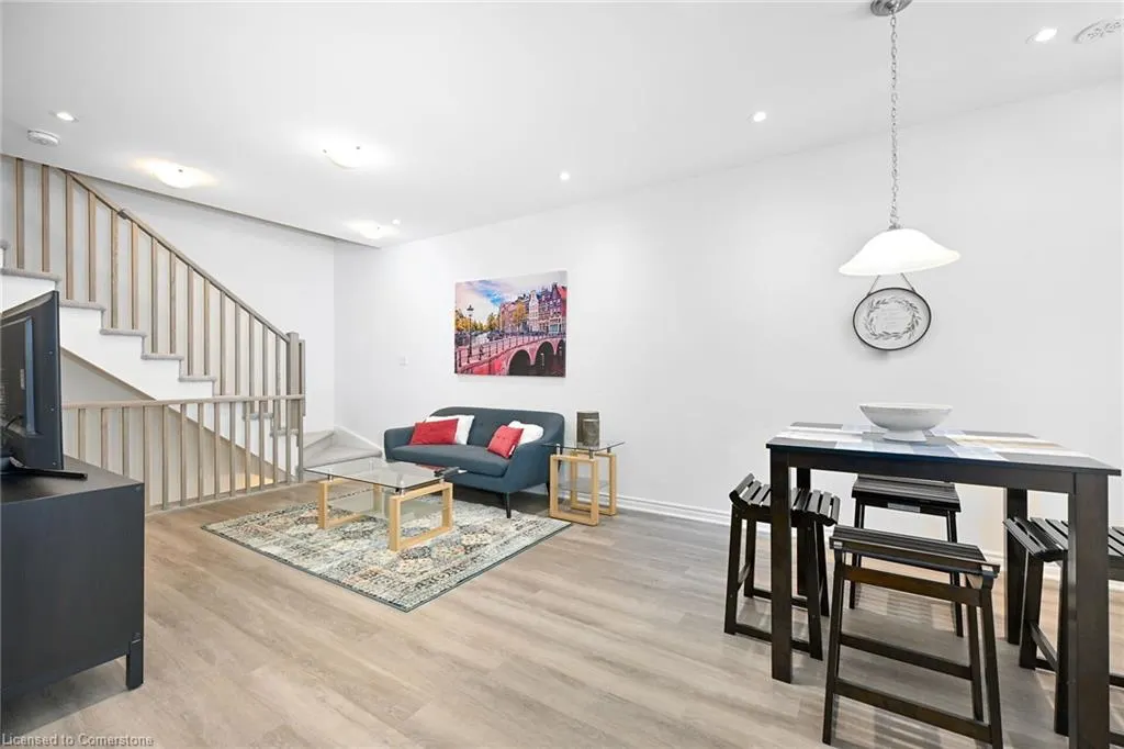305 Garner Road W, #17