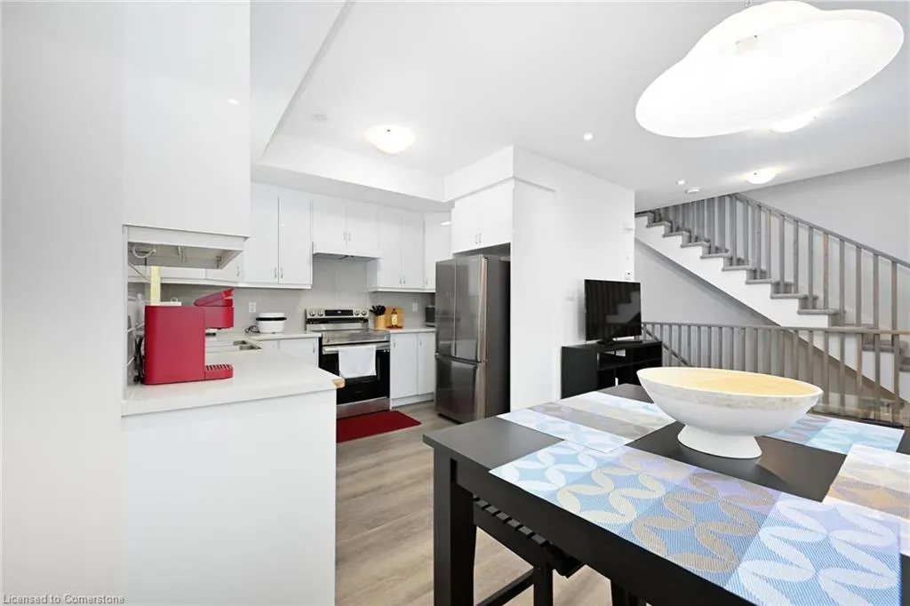 305 Garner Road W, #17
