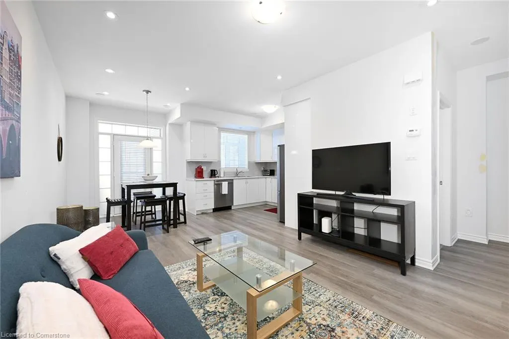 305 Garner Road W, #17