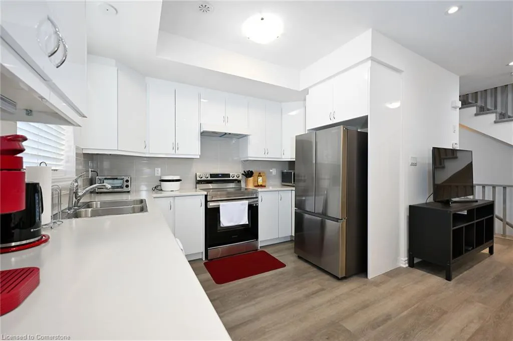 305 Garner Road W, #17