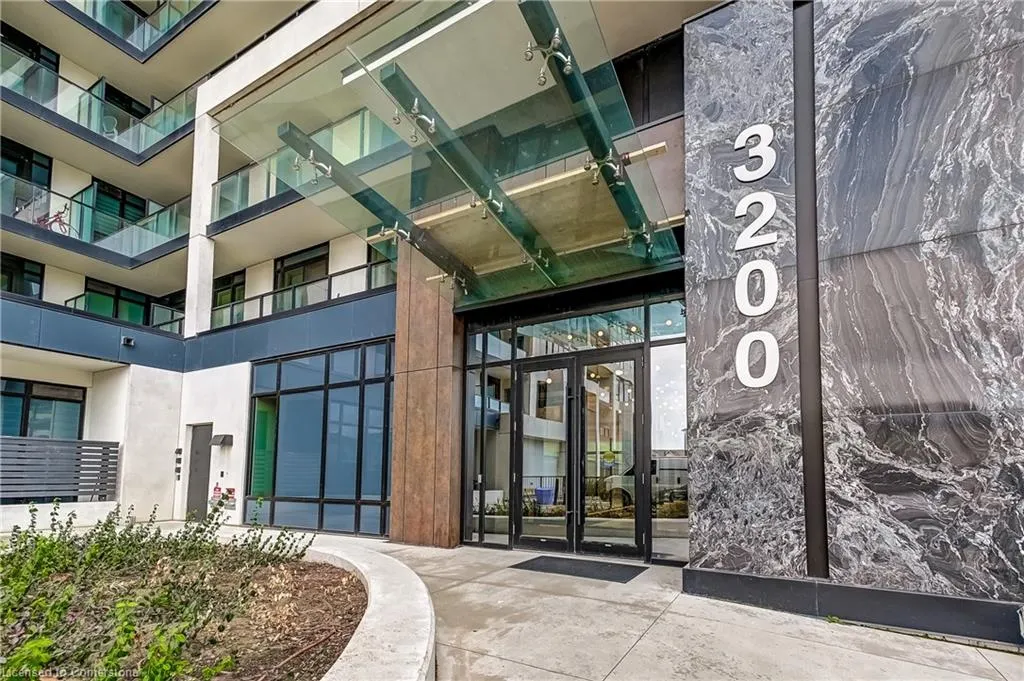 3200 William Coltson Avenue, #401