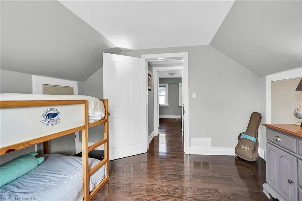 287 King Street W