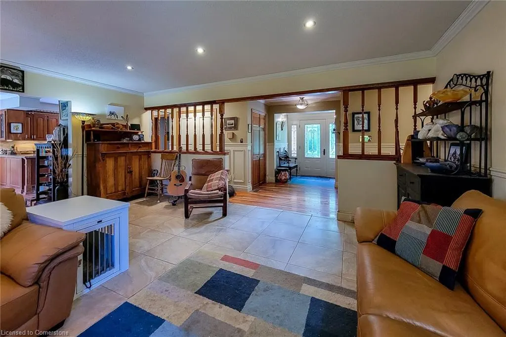 120 Pauline Johnson Road