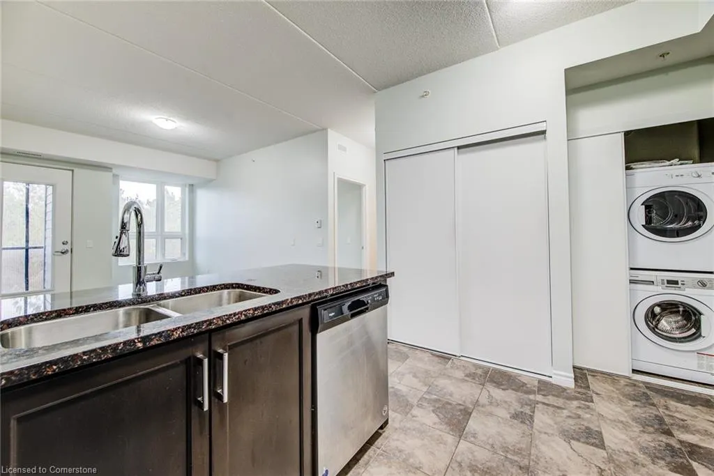 1284 Gordon Street, #306