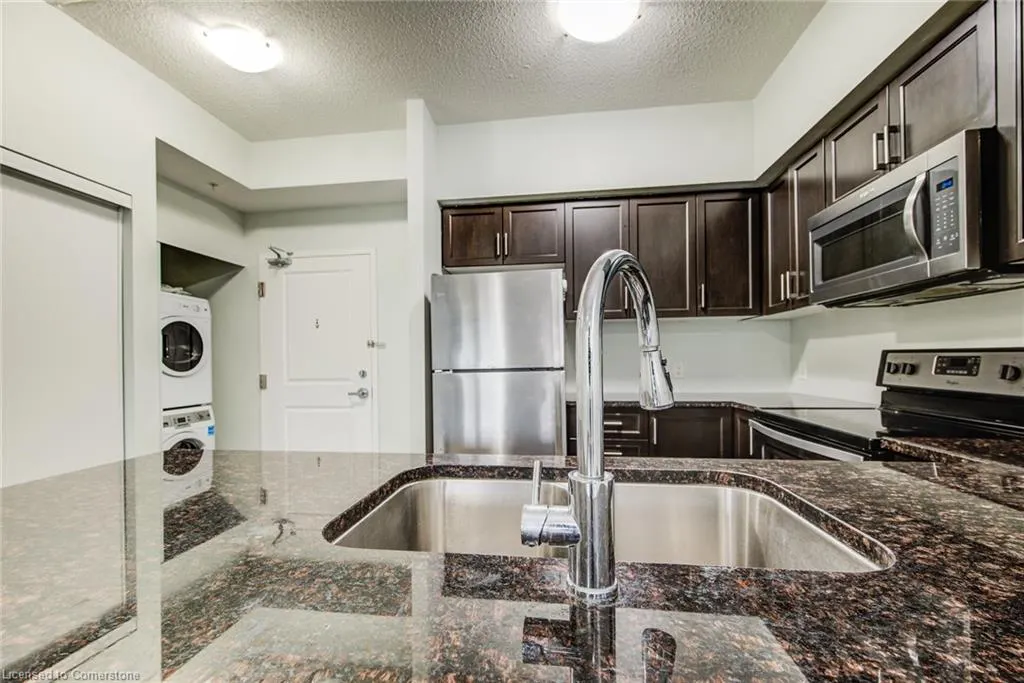 1284 Gordon Street, #306