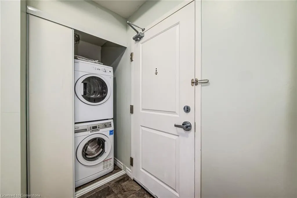 1284 Gordon Street, #306