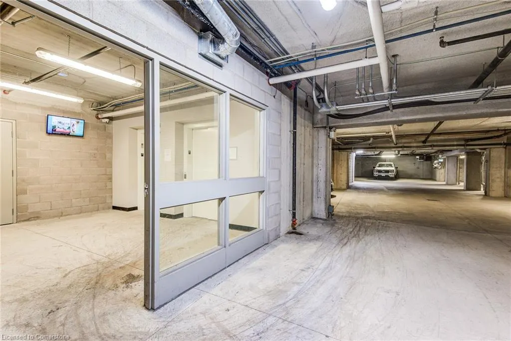 1284 Gordon Street, #306